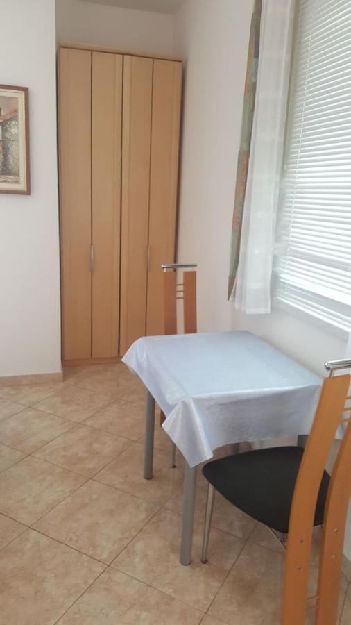 Apartment Fabic Poreč Exteriör bild
